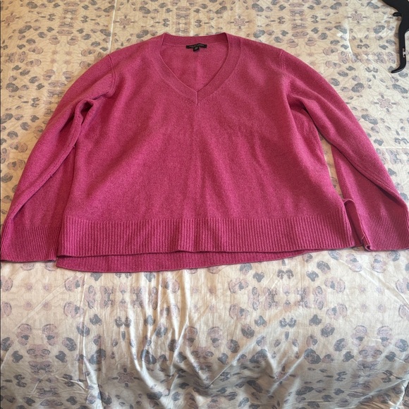 Saks Fifth Avenue Pink V-Neck Sweater Women’s Size XL - Picture 3 of 11